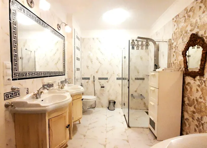 Spacious - Kindstay Prague Airport Apartamento Tuchomerice